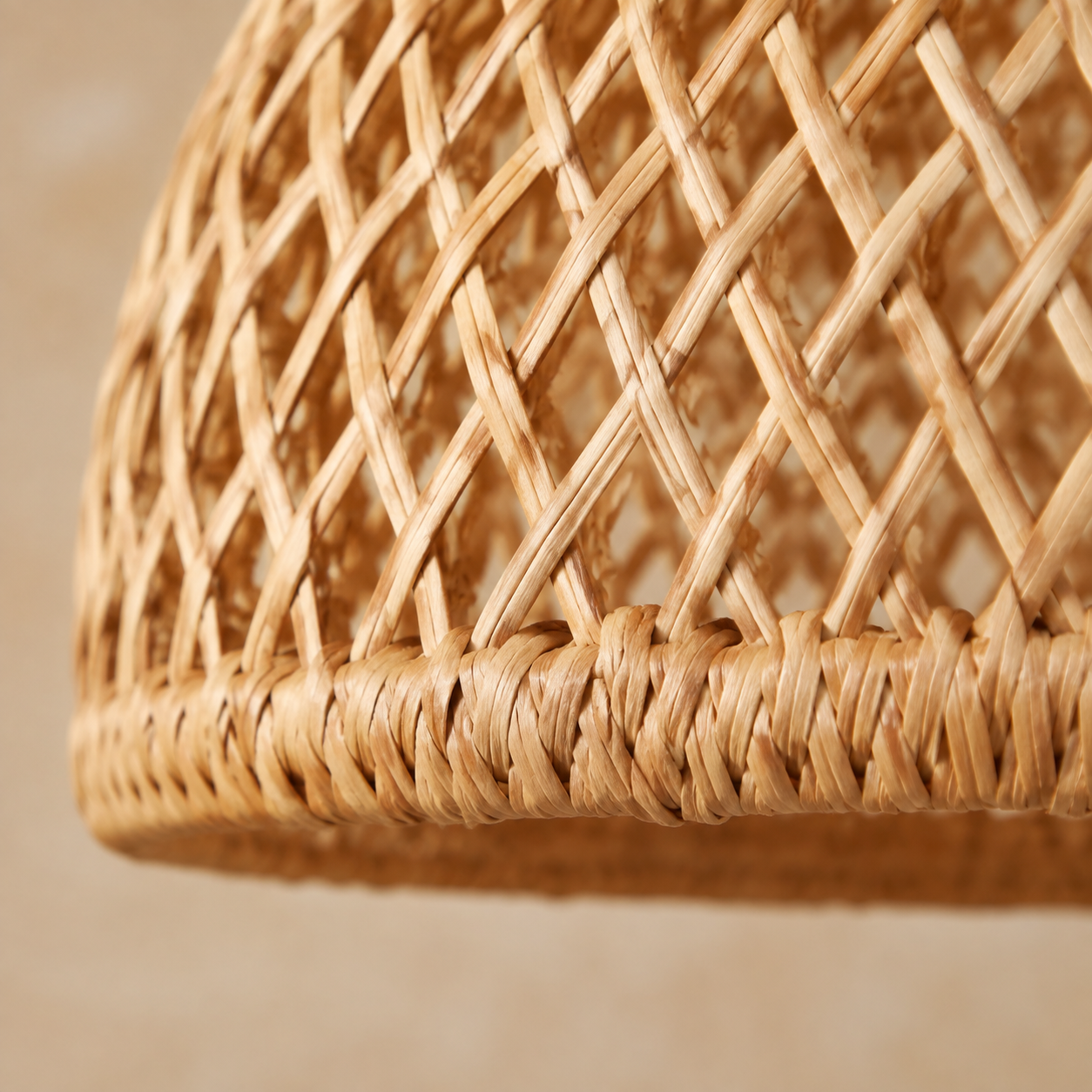Lustre en rotin demi-globe