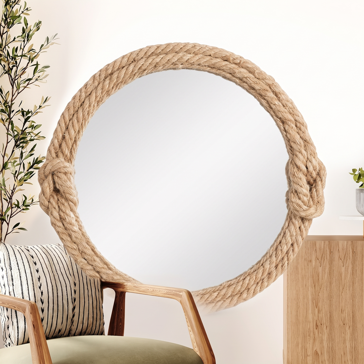 Miroir rond en corde de chanvre sur fond blanc