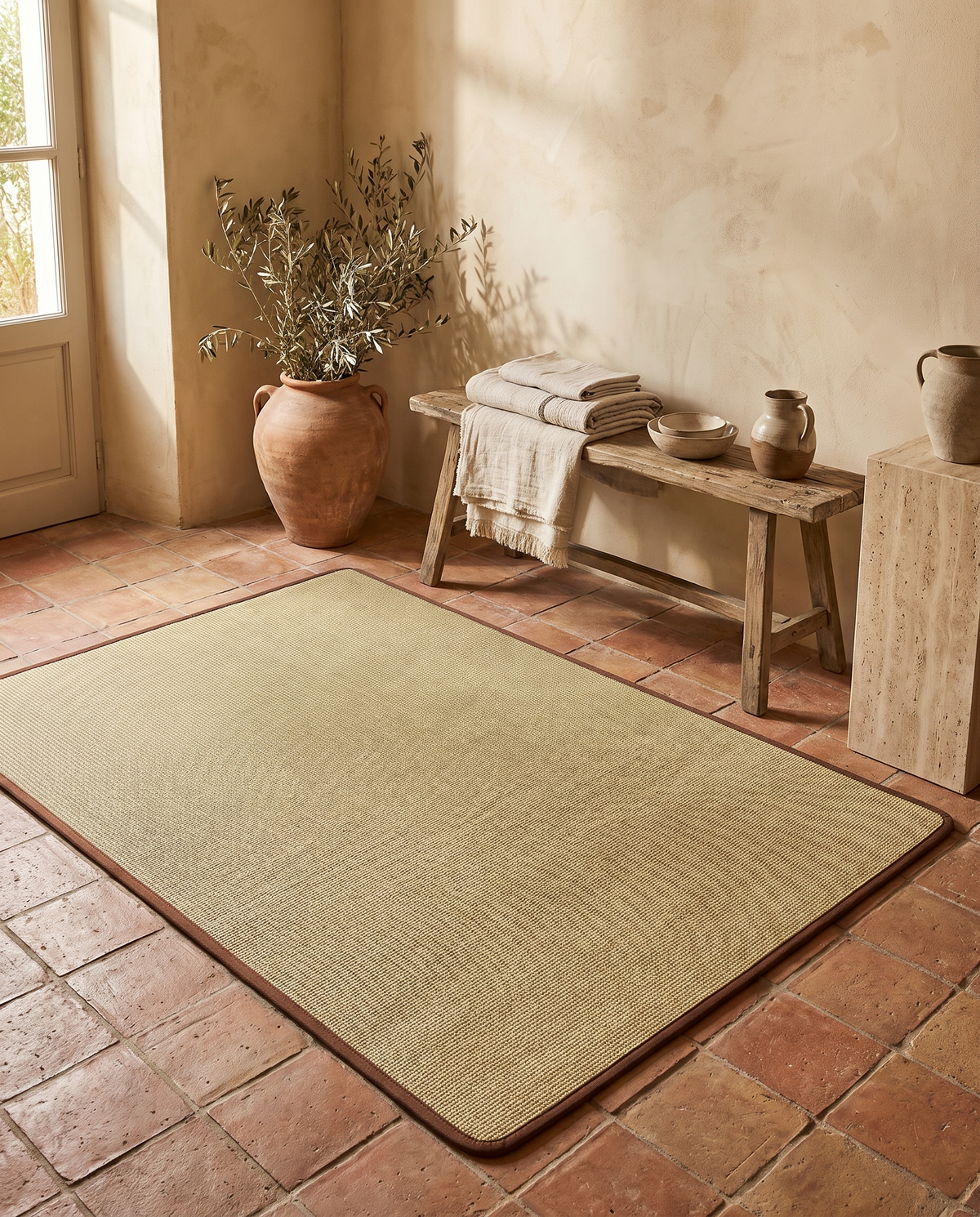 Natte tatami d'été en fibre de bambou en situation dans un intérieur