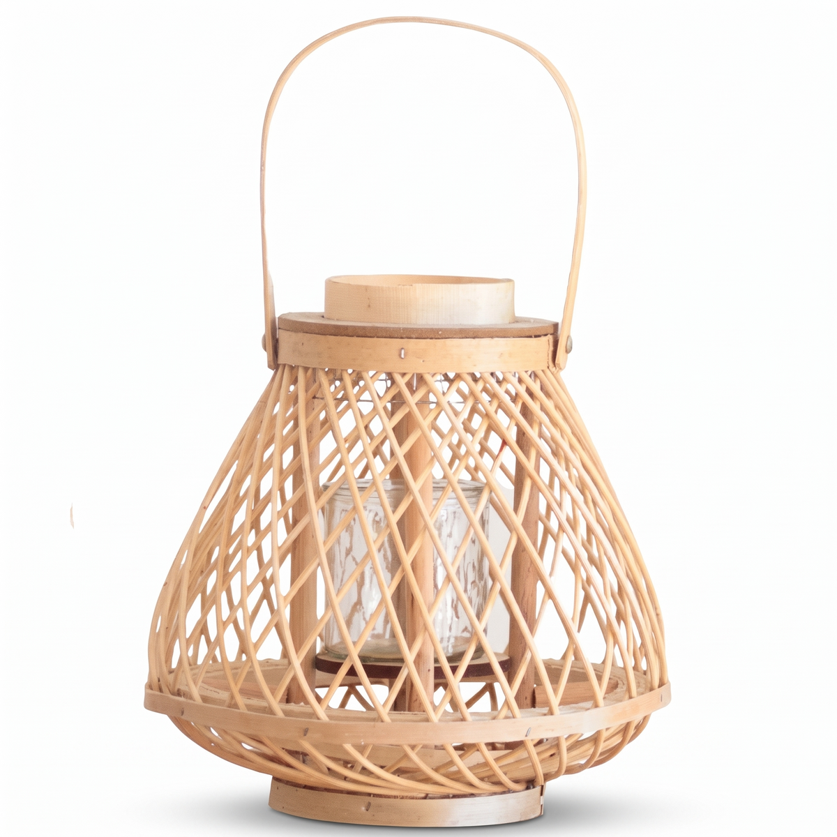 Lanterne en rotin et bambou sur fond blanc
