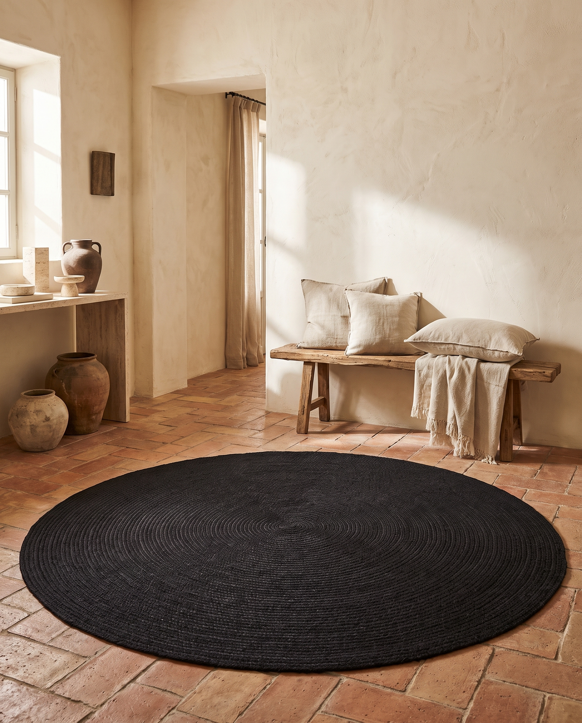 Tapis rond lavable motif cannage en situation dans un intérieur